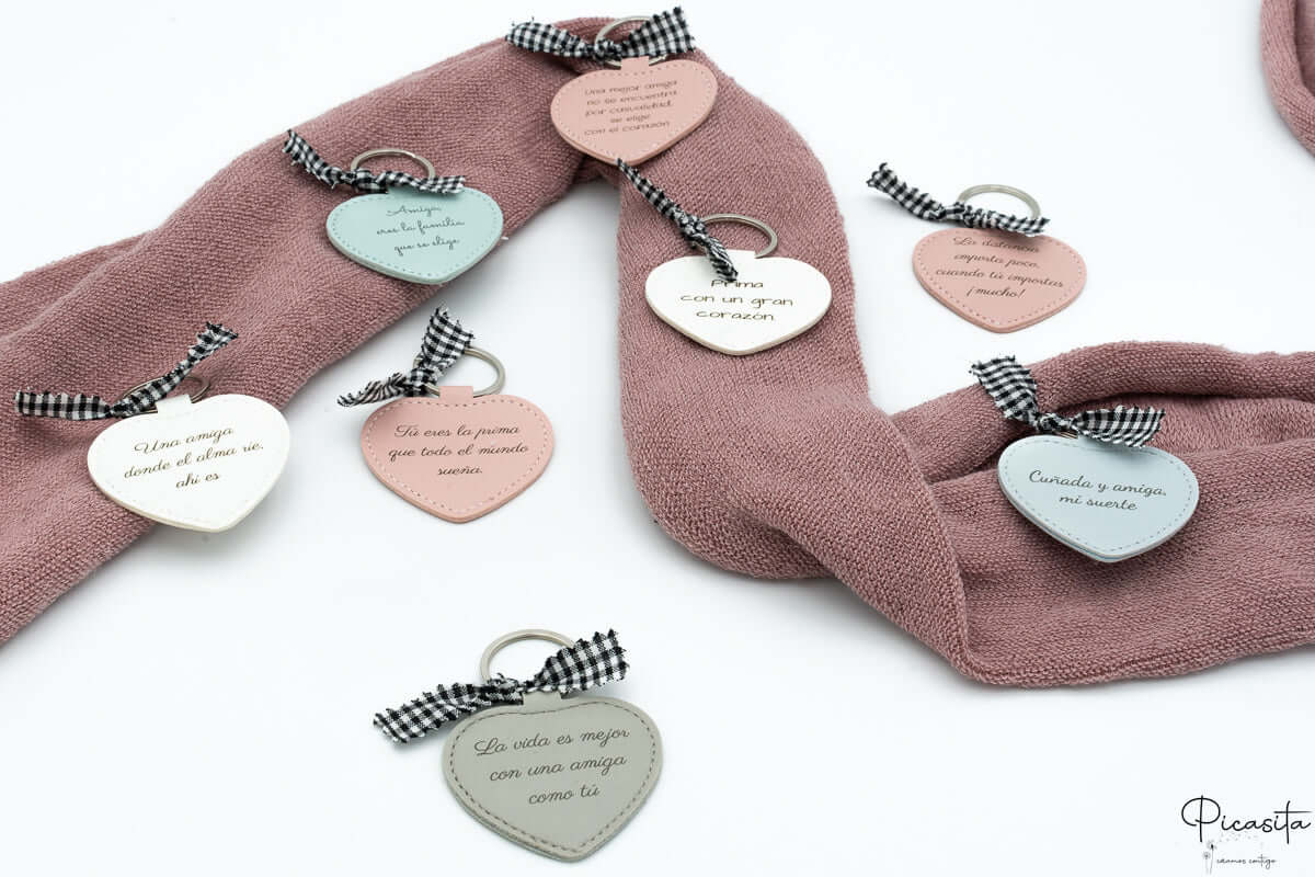 El Llavero Corazón Personalizado: ¿Por qué este pequeño detalle activa las fibras más profundas de nuestro cerebro?